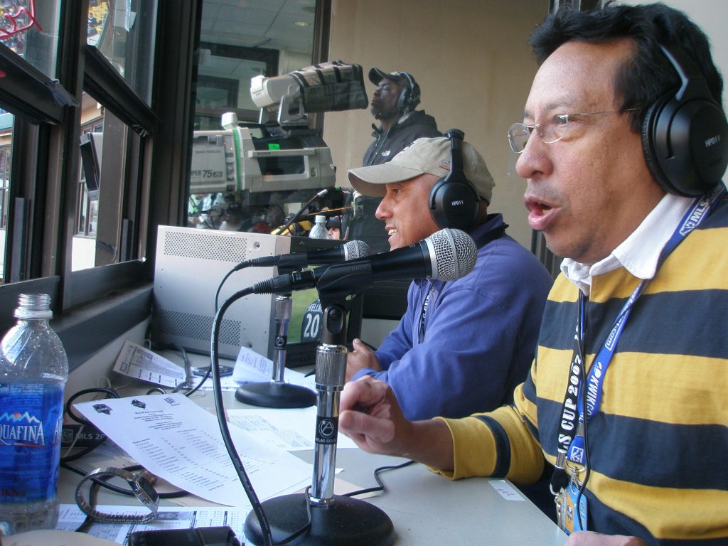 Narradores y comentaristas deportivos Bravo