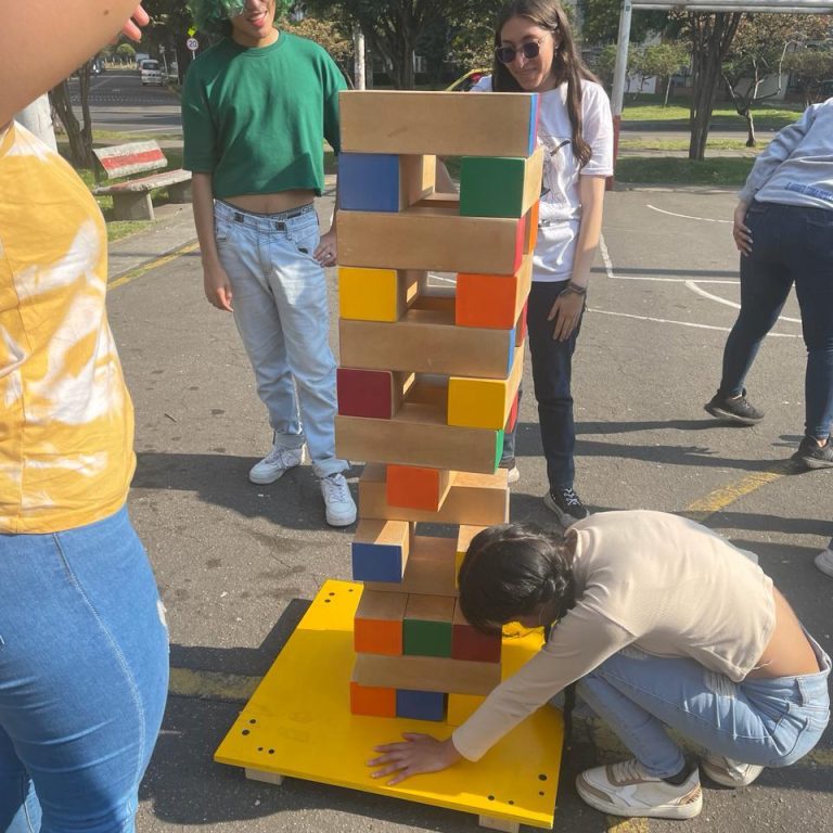 Reto y trabajo en equipo Bravo SAS